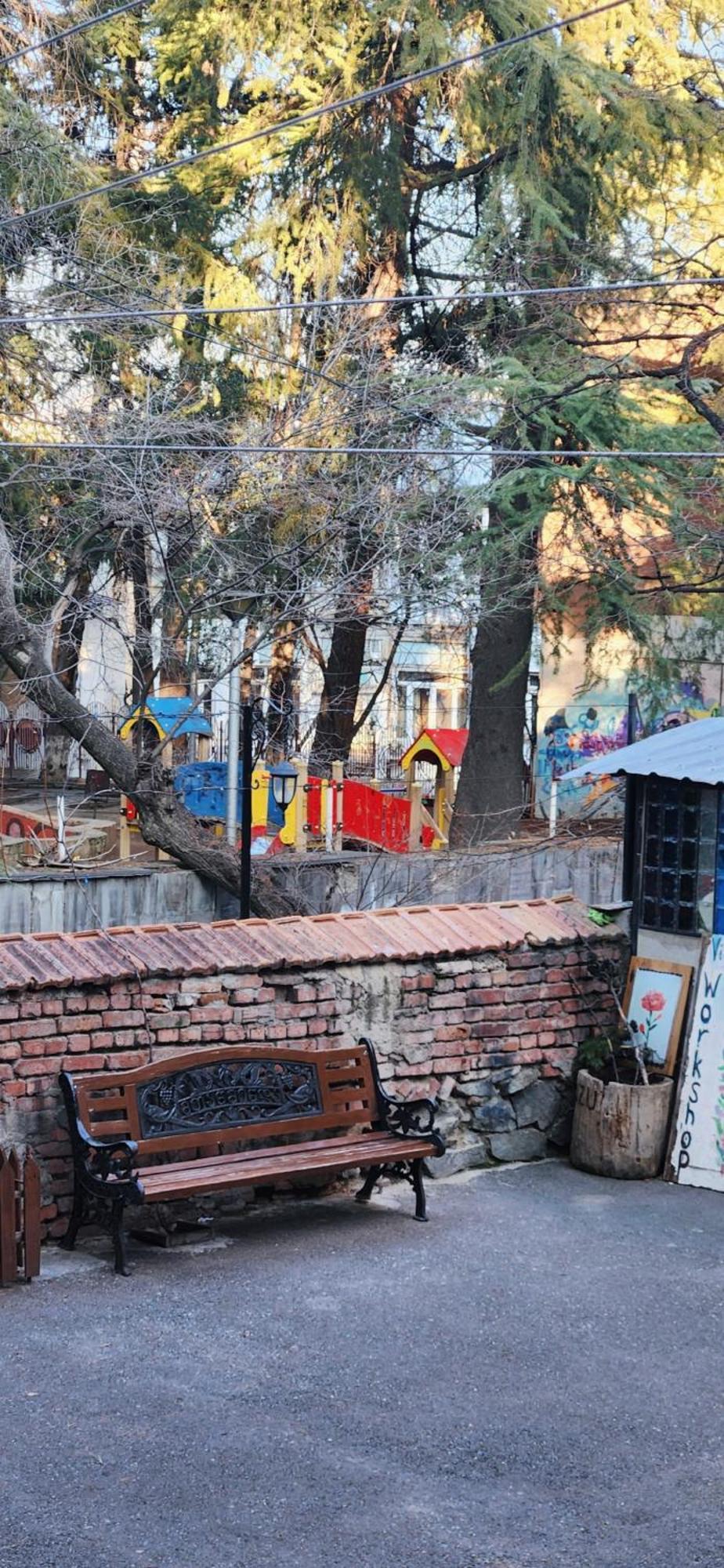 Friends - Your Cosy Apartment In The Center Tbilisi Ngoại thất bức ảnh